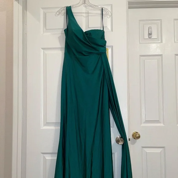 May Queen Couture | Dresses | Emerald Green Formal Dress | Poshmark